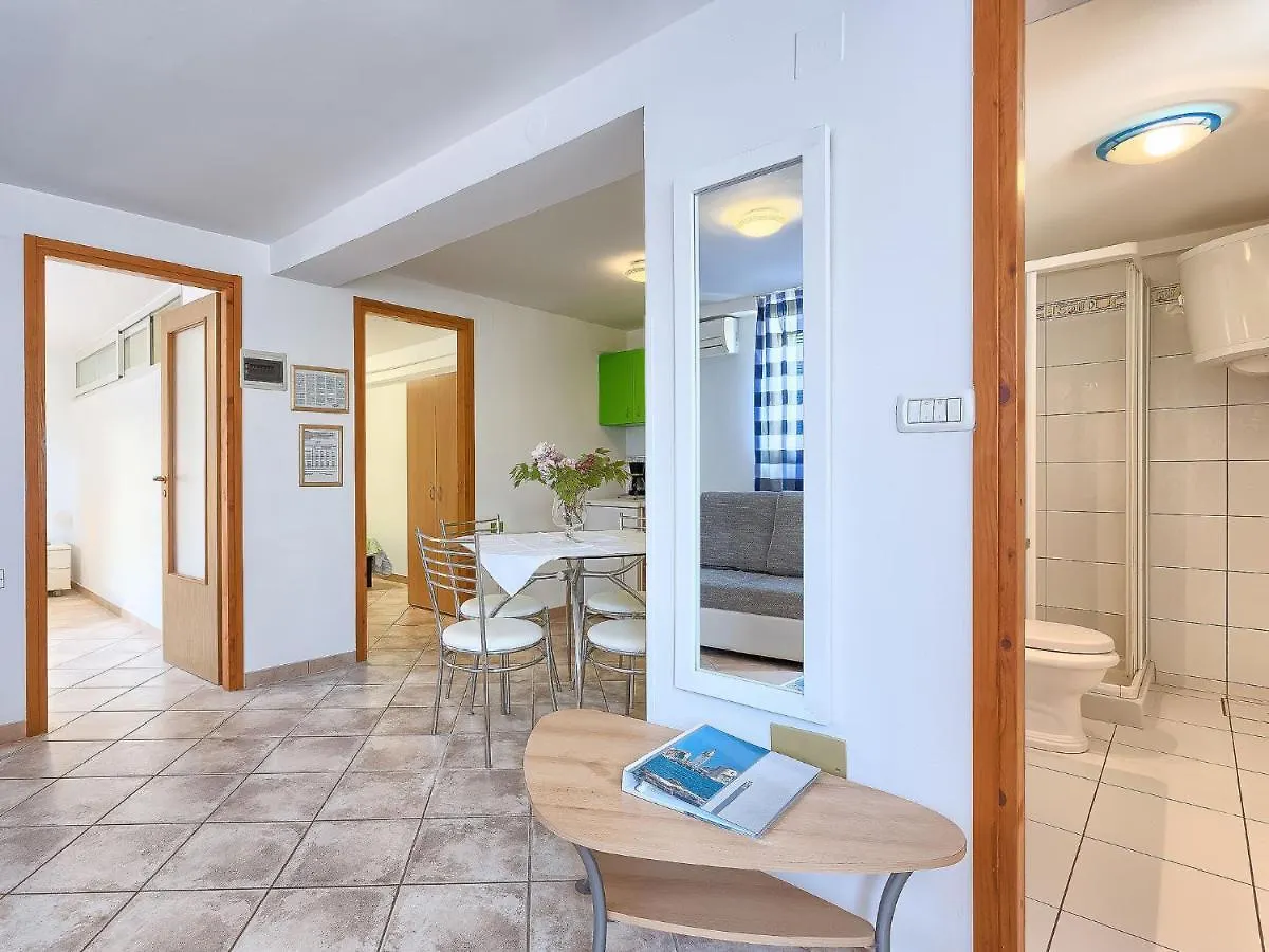 Apartment Nika-4 By Interhome Umag 0*,